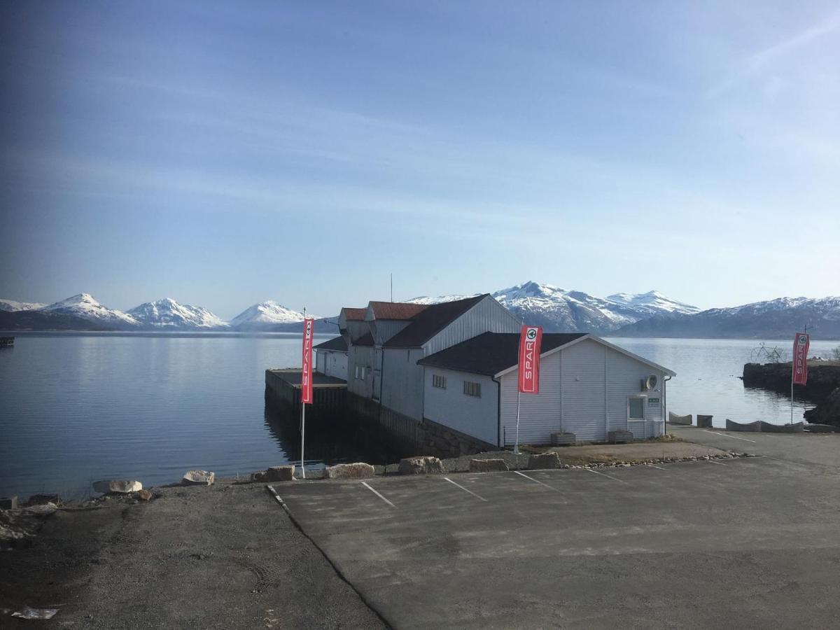 The Old Harbour Store Lodingen Buitenkant foto