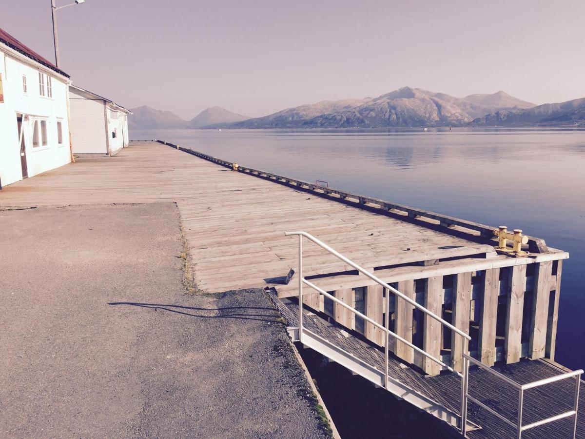 The Old Harbour Store Lodingen Buitenkant foto